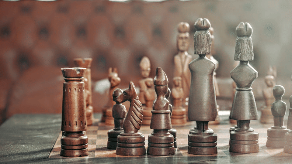 Ilustrasi bidak catur (unsplash.com/Maarten van den Heuvel)