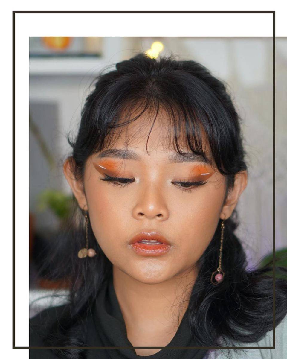 inspirasi eye makeup ala Ririe Prameswari (instagram.com/ririeprams)