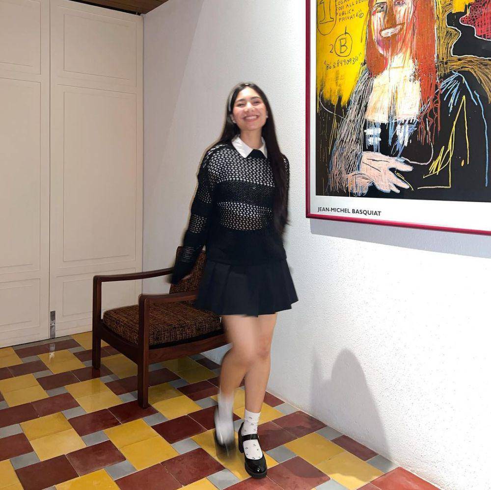 padu padan mini skirt ala Abel Cantika (instagram.com/abellyc)