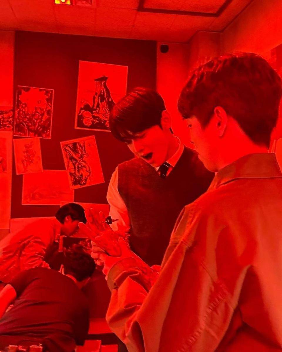 Cha Eun Woo di balik layar drama A Good Day to be a Dog (instagram.com/eunwo.o_c)