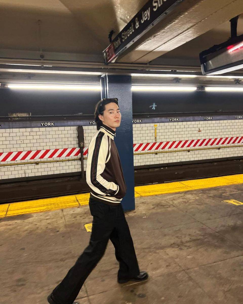 potret Suho EXO (instagram.com/kimjuncotton)