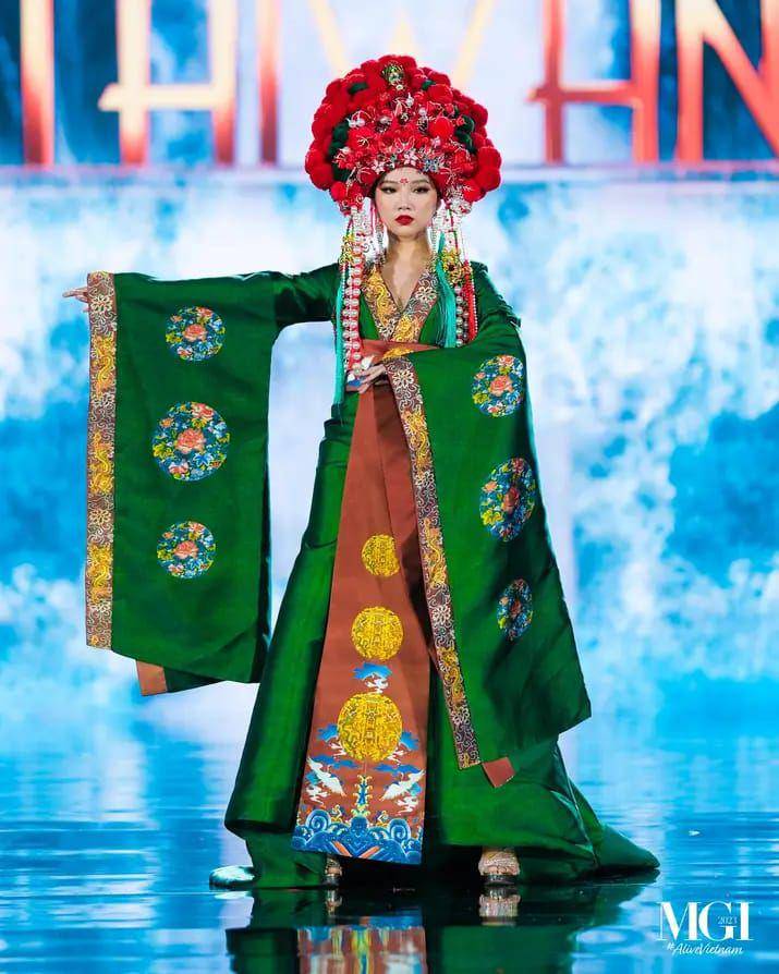 Potret Kostum Nasional dari Asia di Miss Grand International 2023 (Facebook.com/Miss Grand International)