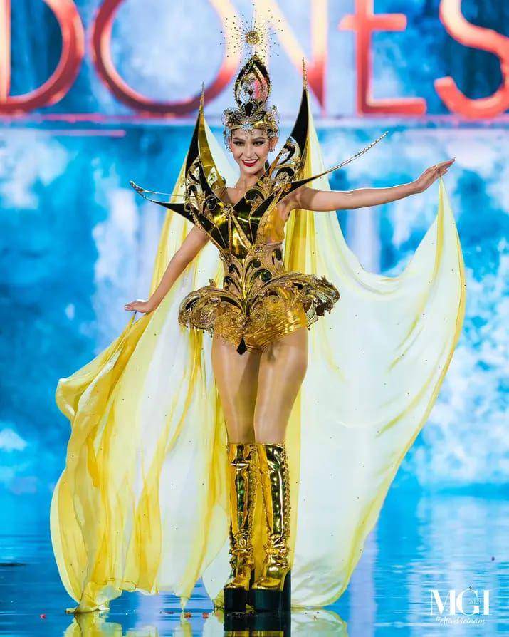 Potret Kostum Nasional dari Asia di Miss Grand International 2023 (Facebook.com/Miss Grand International)