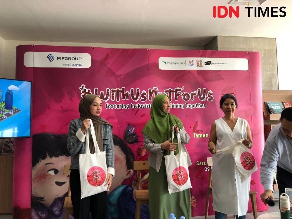 Acara Down Syndrome Awareness Month #WithUsNotForUs oleh Kesaint Blanc for Kids dan FIFGroup Astra pada Sabtu (21/10/2023) di Taman Ismail Marzuki, Jakarta (IDN Times/Nisa Zarawaki)