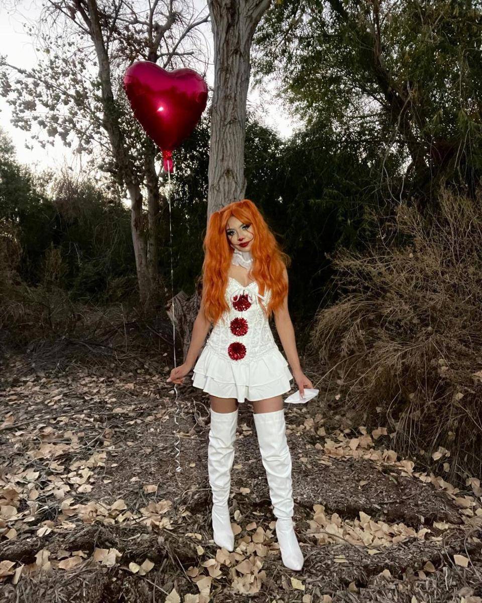 Inspirasi outfit halloween (instagram.com/daisylemuss)
