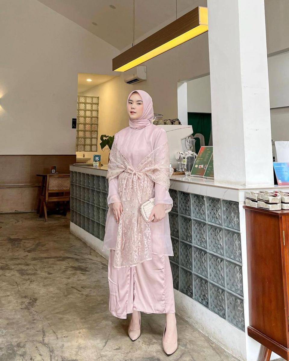 inspirasi OOTD ala Ersha Nadhira (instagram.com/ershaanz)