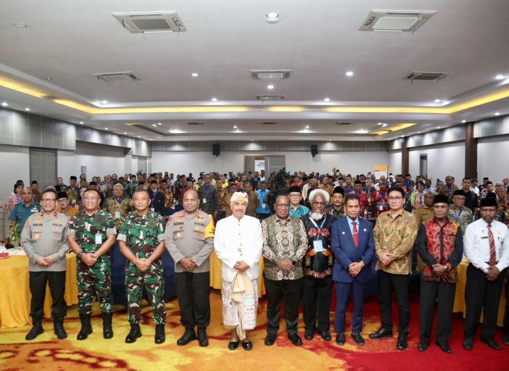 Wamendagri Dorong Kesuksesan Pemilu 2024, Tekankan Kerukunan Antarumat