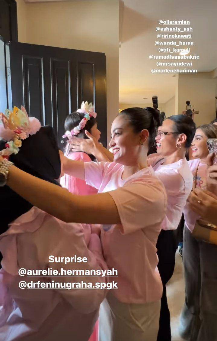 Surprise baby shower geng cendol (Instagram.com/tya_ariestya)