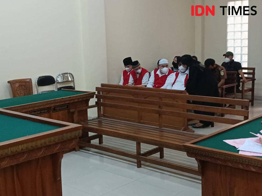 Sidang pidana perdana eks Kasatresnarkoba Polres Lampung Selatan, AKP Andri Gustami di PN Tanjungkarang, Senin (23/10/2023).