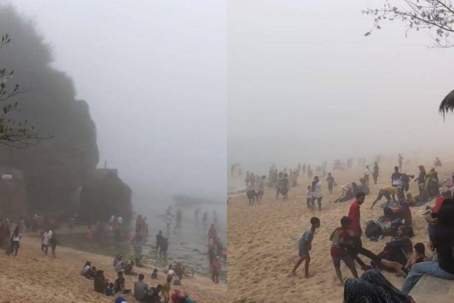 Kabut tebal di Pantai Slili (tangkapan layar instagram.com/merapi_uncover)