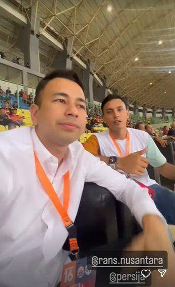 potret Raffi Ahmad di laga RANS melawan Persija (instagram.com/raffinagita1717)