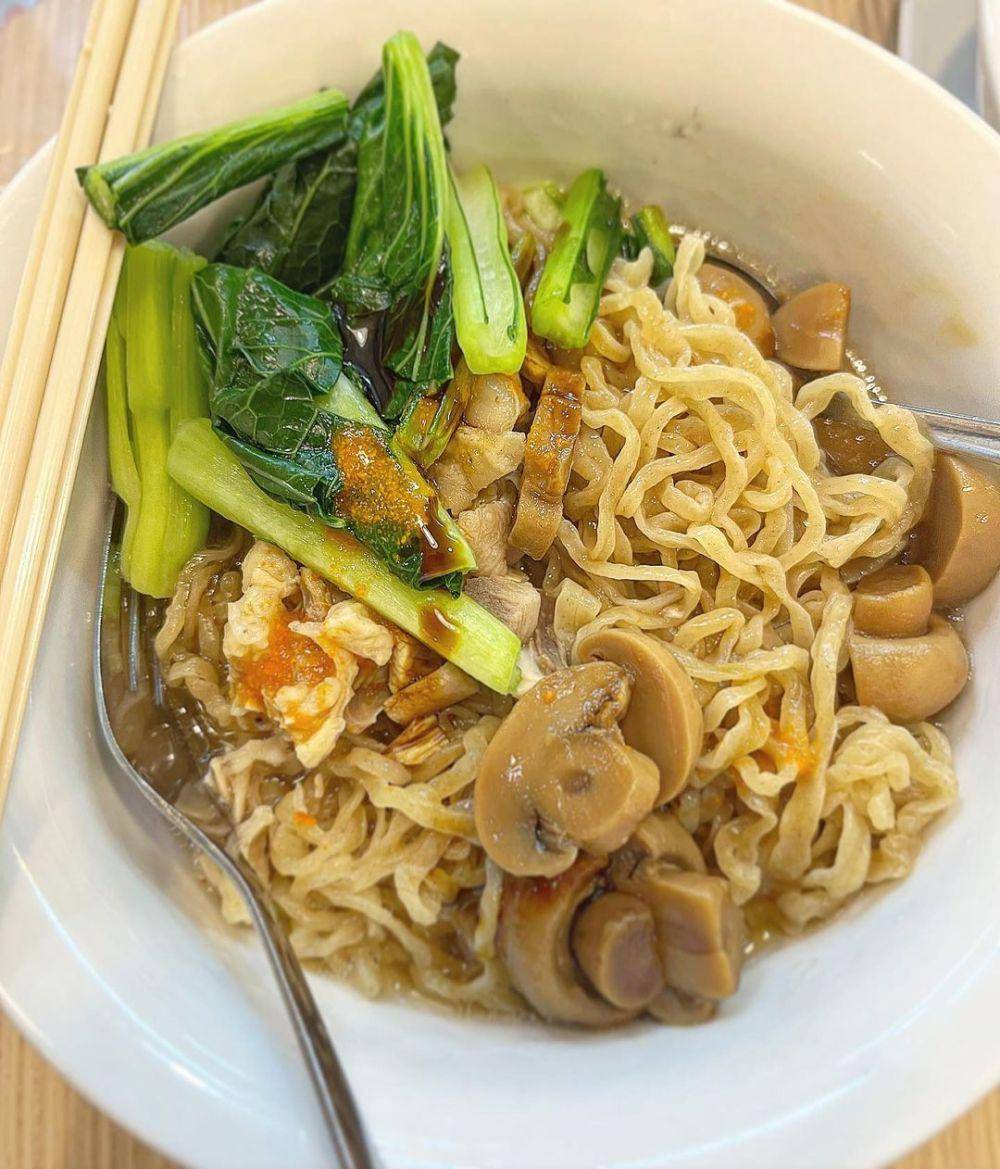 Bakmi Naga (instagram.com/nae_kamela)