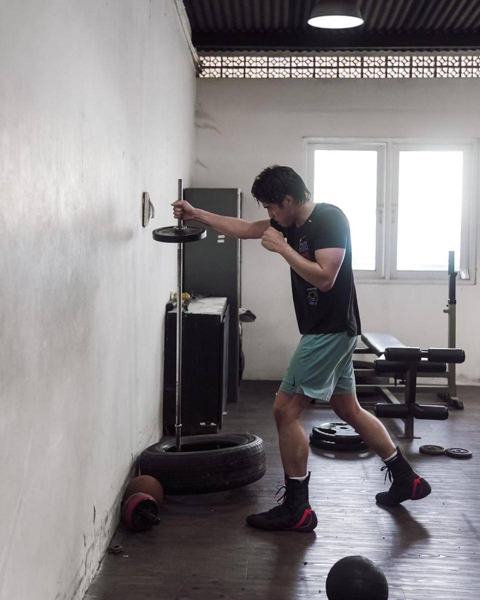 potret El Rumi persiapan untuk lawan Jefri Nichol (instagram.com/elelrumi)