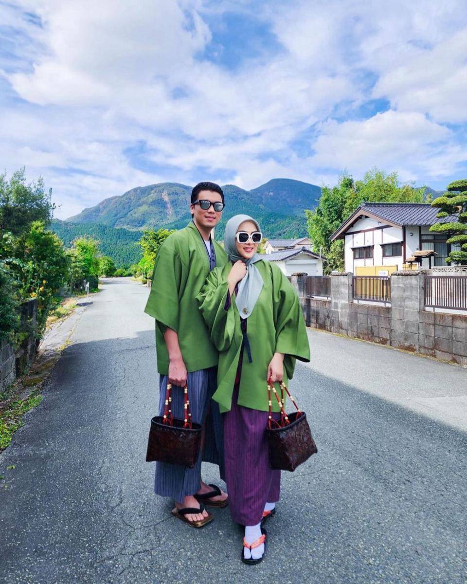 potret Syahrini dan Reino Barrack (instagram.com/princessyahrini)