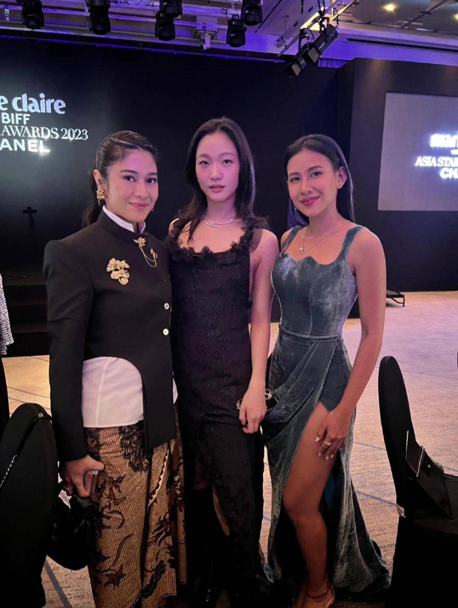potret Dian Sastro bersama Shenina Cinnamon dan Kim Go Eun (tiktok.com/therealdisastr)