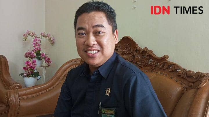 Ketua Pengadilan Agama Banyumas Muhammad Isna Wahyudi menyebut karena kebiasaan wakaf lisan tanpa akad yang menimbulkan sengketa dikemudian hari, Selasa (24/10/2023).(IDN Times/Sutrisno)