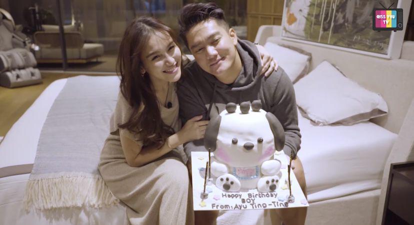 7 Potret Ayu Ting Ting Beri Kejutan Ultah Boy William, Kadonya Unik
