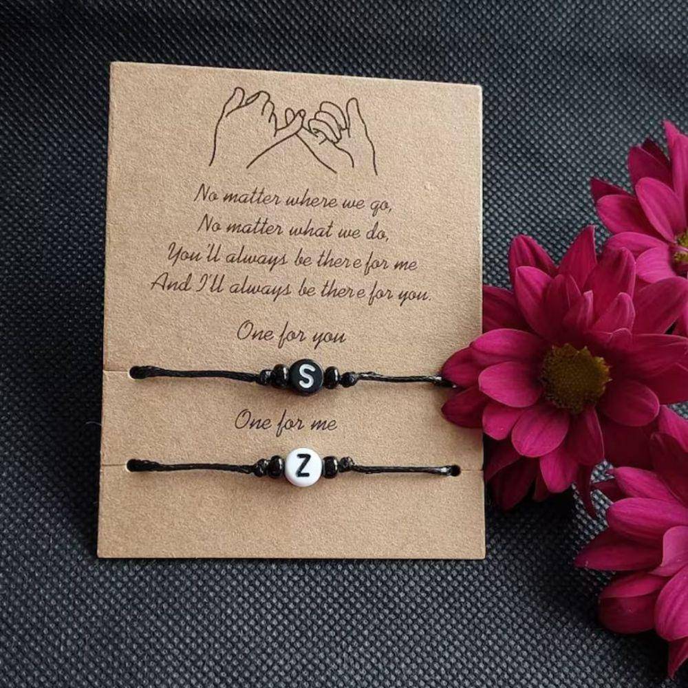ilustrasi gelang couple (etsy.com)
