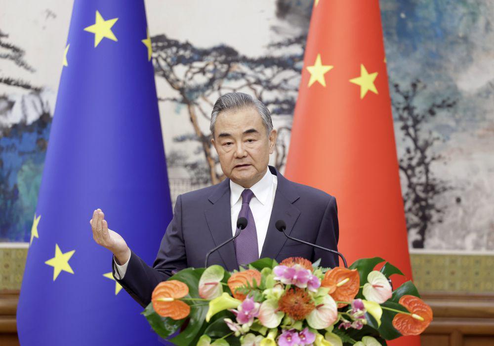 Menlu Wang Yi: China Dukung Iran Pertahankan Kedaulatan