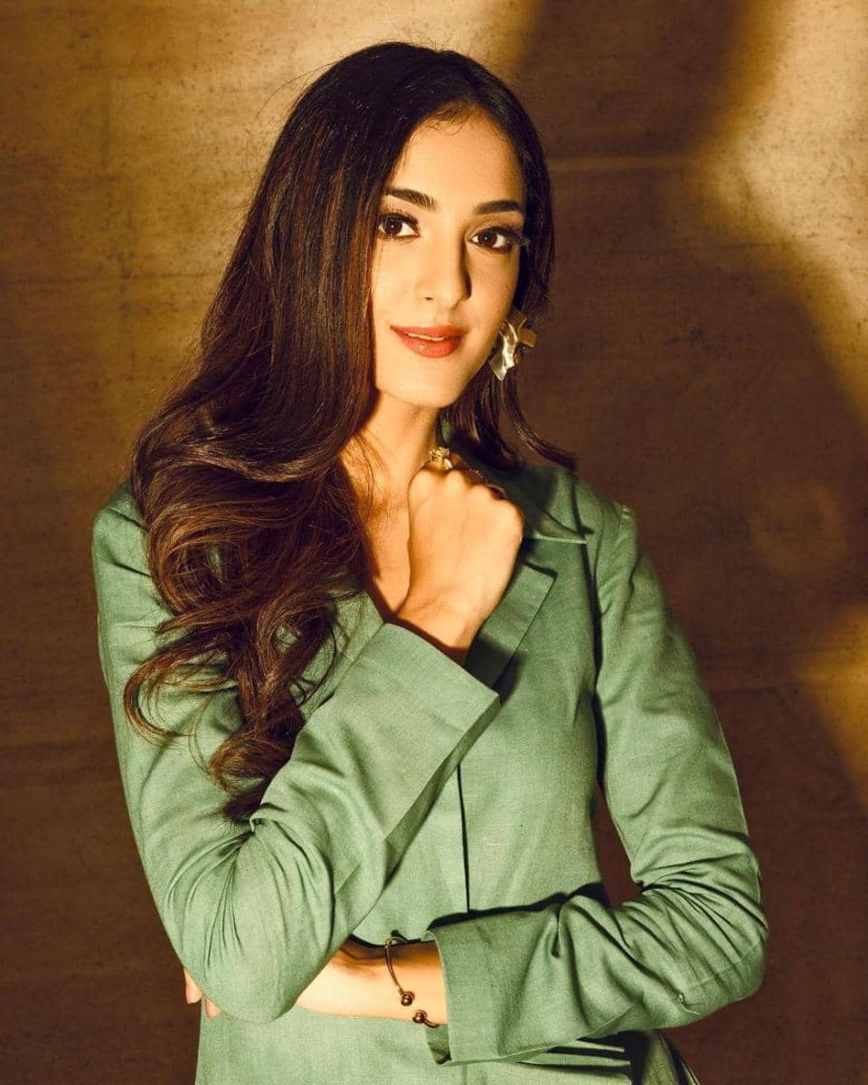 Kanikka Kapur (instagram.com/kanikkakapur)