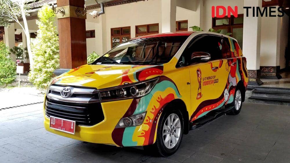 Mobil Dinas Gibran Tampil Beda, Bernuansa Kuning Ala Piala Dunia U-17