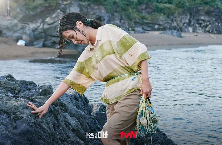 Park Eun Bin sebagai Seo Mok Ha di drakor Castaway Diva (instagram.com/tvn_drama)