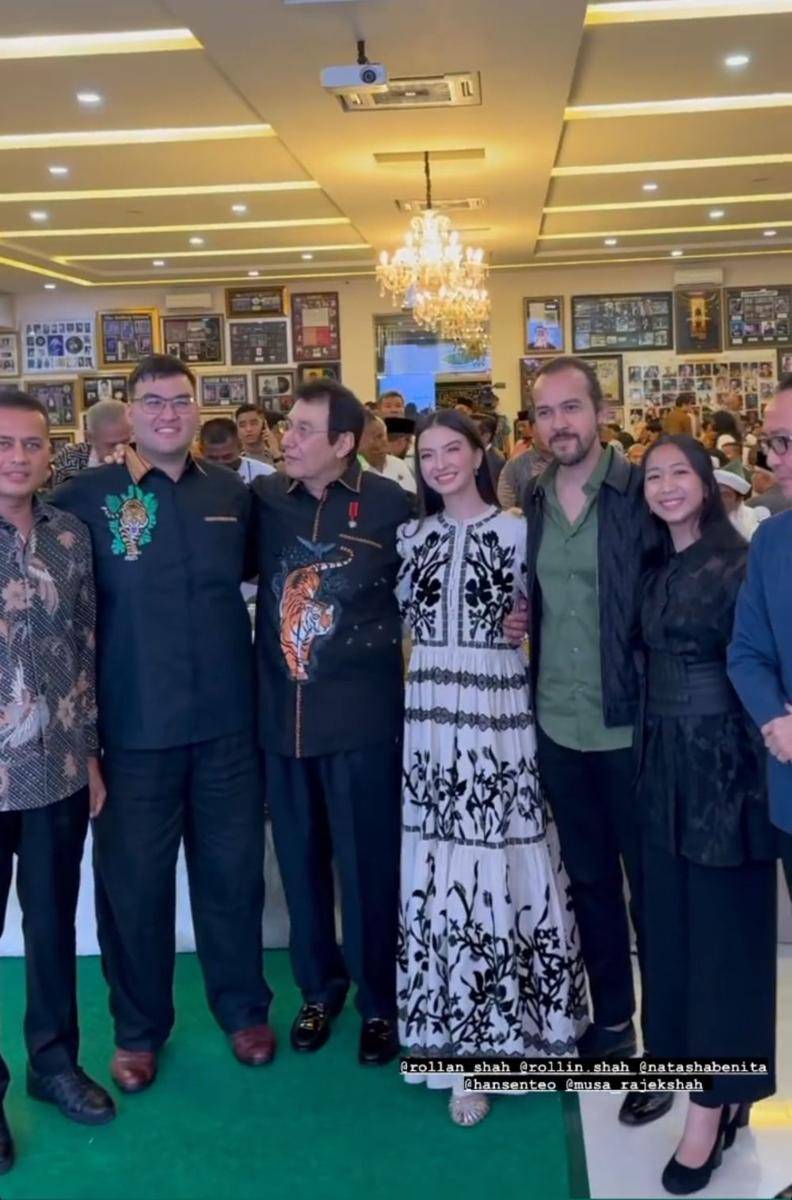 potret Raline Shah hadiri syukuran ulang tahun ke-73 sang papa (instagram.com/ralineshah)