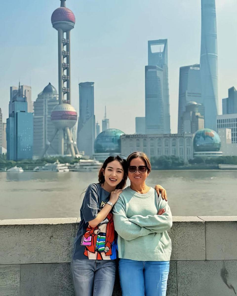 potret Natasha Wilona dan mama (instagram.com/natashawilona12)