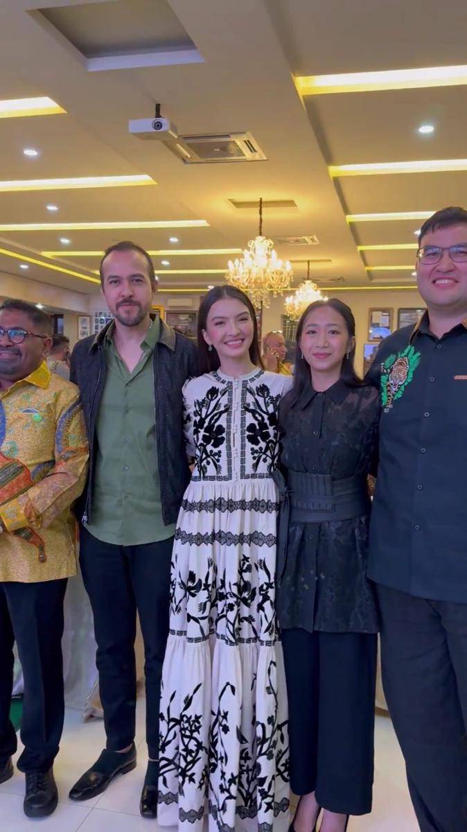 potret Raline Shah hadiri syukuran ulang tahun ke-73 sang papa (instagram.com/ralineshah)