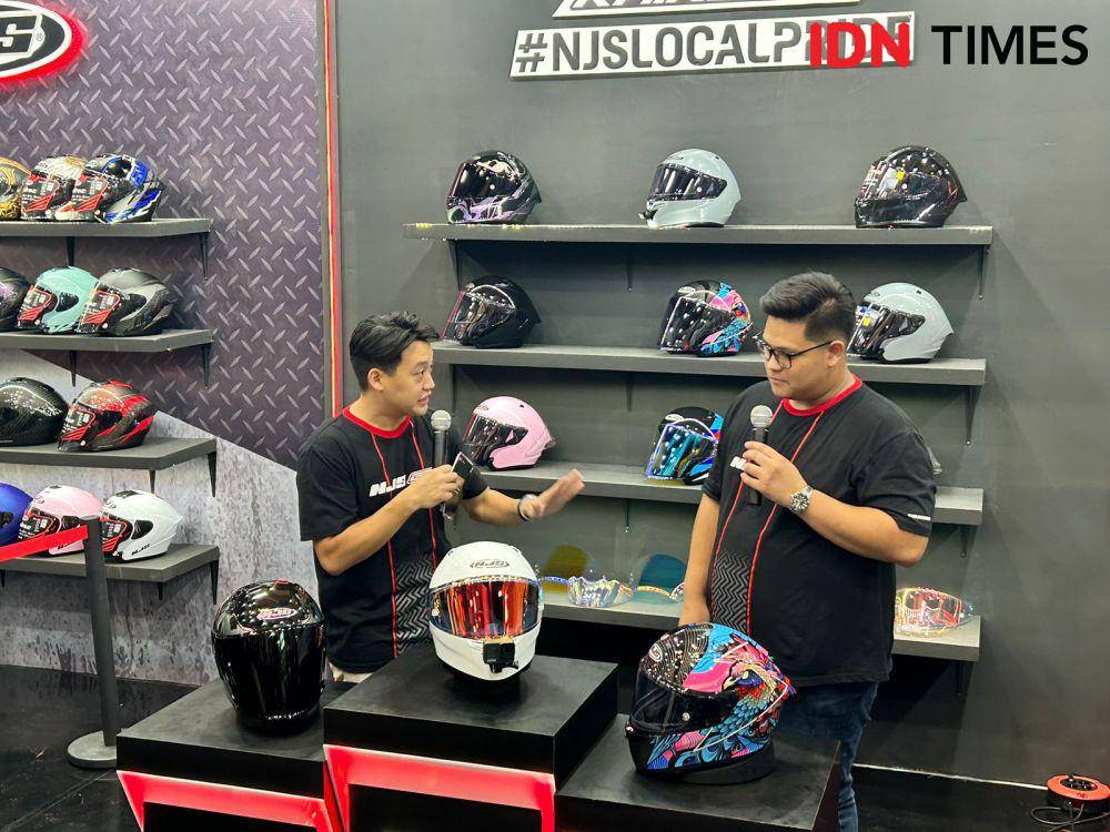 Seremoni peluncuran helm NJS (IDN Times/Fadhliansyah)