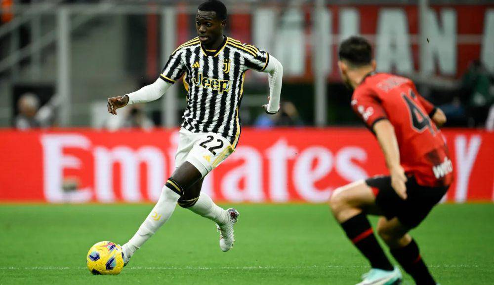 Timothy Weah saat beraksi melawan AC Milan. (juventus.com)