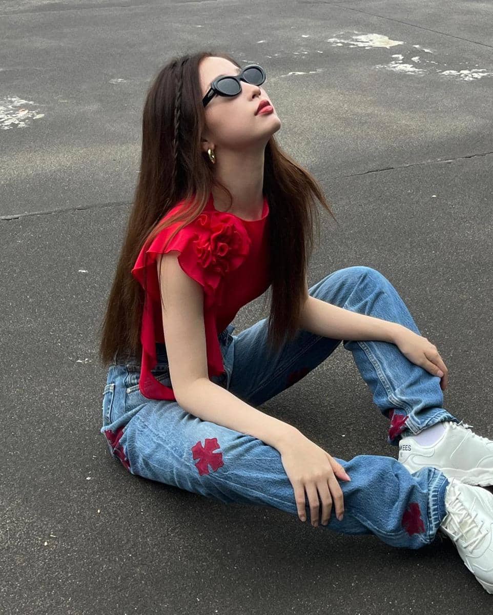 Esther Yu (instagram.com/estheeerrrrr)