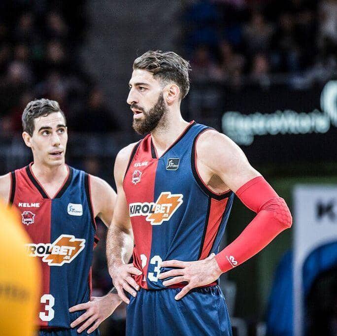 Tornike Shengelia saat berseragam Cazoo Baskonia. (instagram.com/tshengel1a)