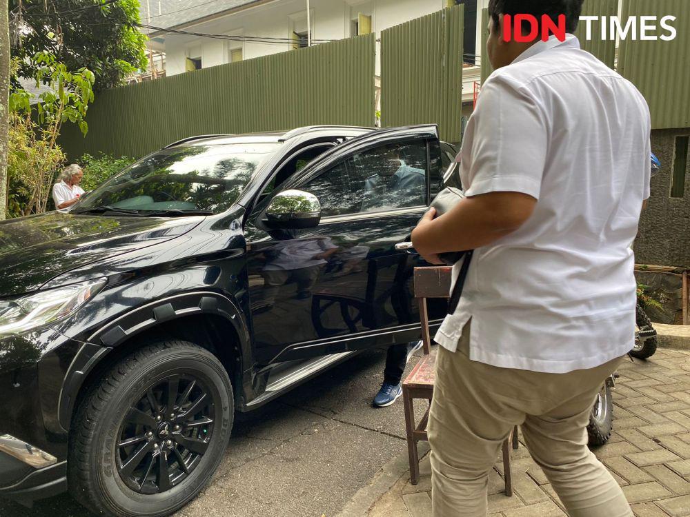Budiman Sudjatmiko Ikut Mengantar Prabowo-Gibran ke KPU