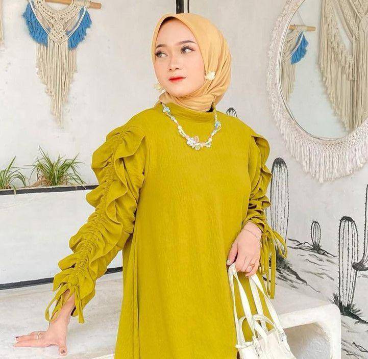 warna hijab yang cocok untuk baju kuning lemon (instagram.com/hanifadl_)