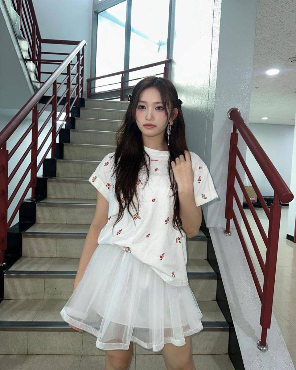 potret Leeseo IVE (instagram.com/ivestarship)