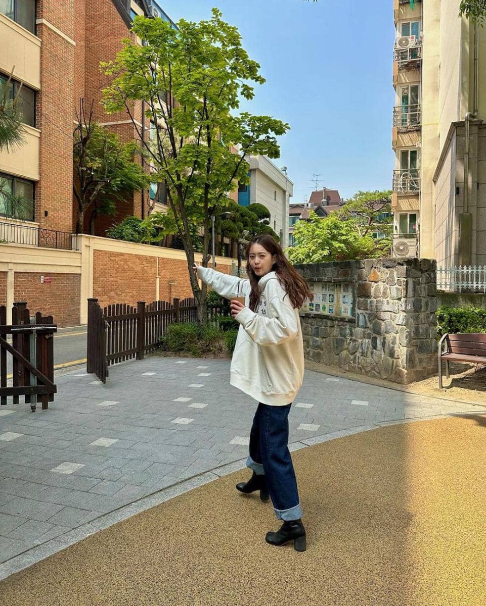 Go Ara (instagram.com/ara_go_0211)