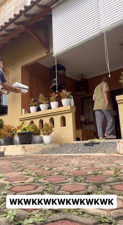 potret keluarga Fadil Jaidi main tembak-tembakan (instagram.com/fadiljaidi)
