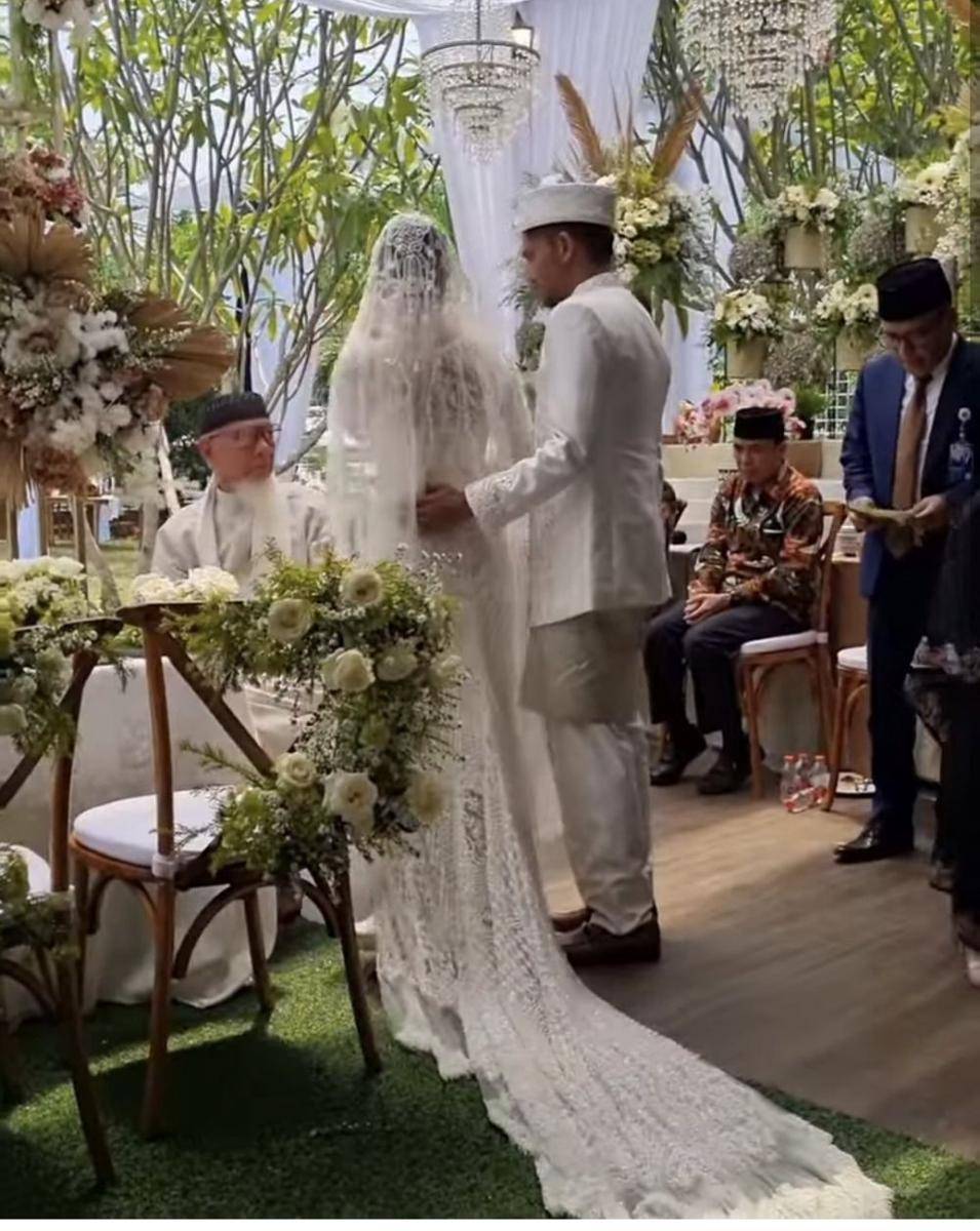 Pernikahan Yusuf Averroes, adik Shireen dan Zaskia Sungkar. (Instagram.com/fenny.bauty)