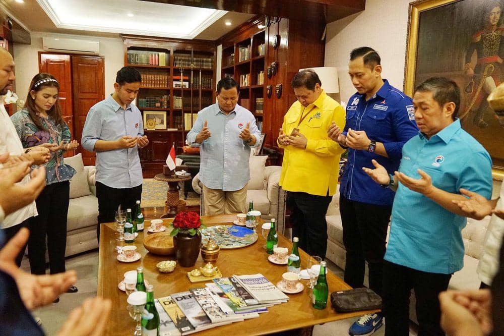 Potret Prabowo-Gibran Jelang Daftar ke KPU Selvi Ananda Dampingi Suami