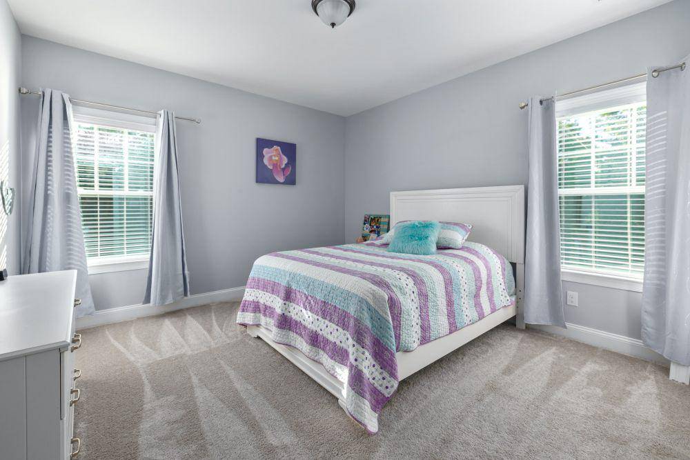 ilustrasi kamar remaja bernuansa lilac (pexels.com/Curtis Adams)