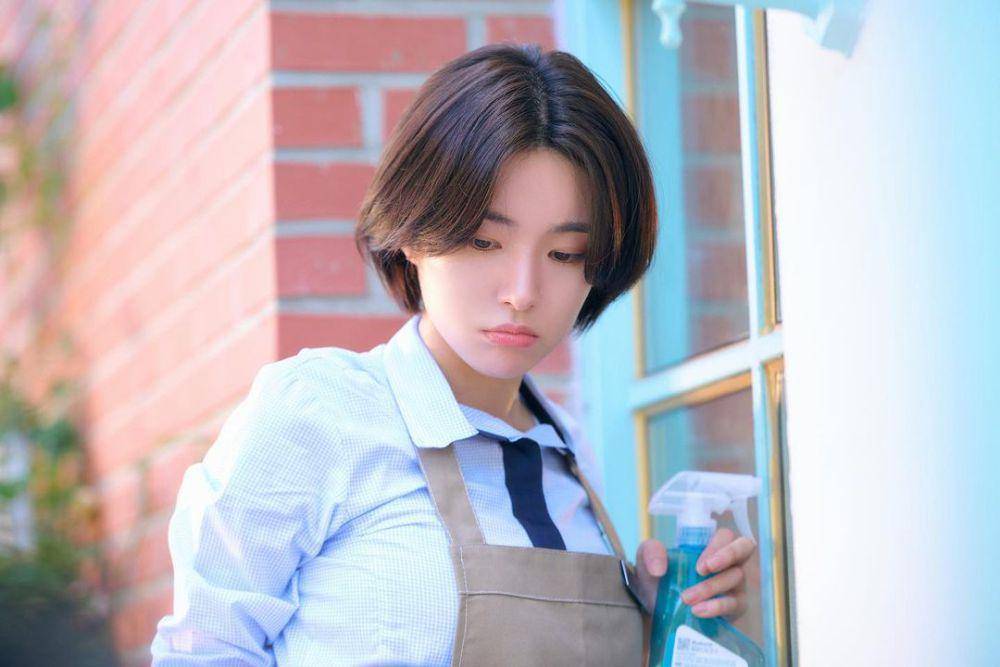 Ha Young (instagram.com/havv_y)