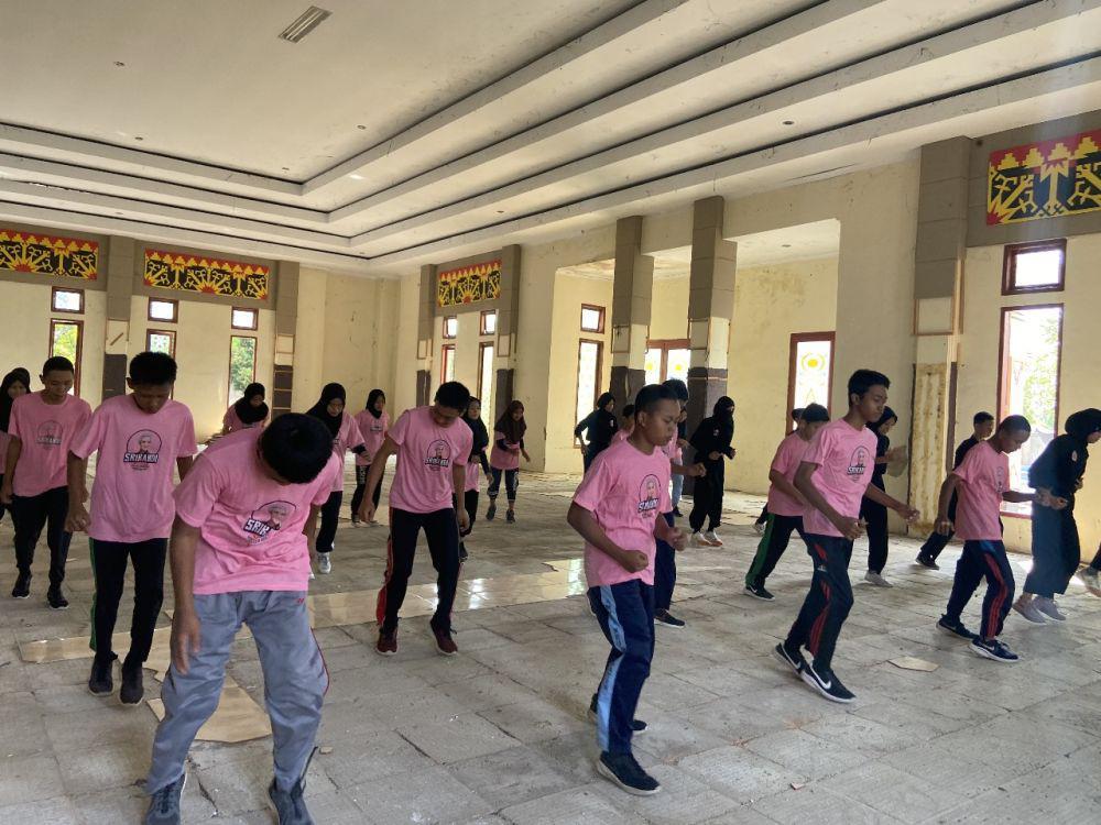 Asah Kemampuan Beladiri Milenial, Srikandi Ganjar Latihan Pencak Silat
