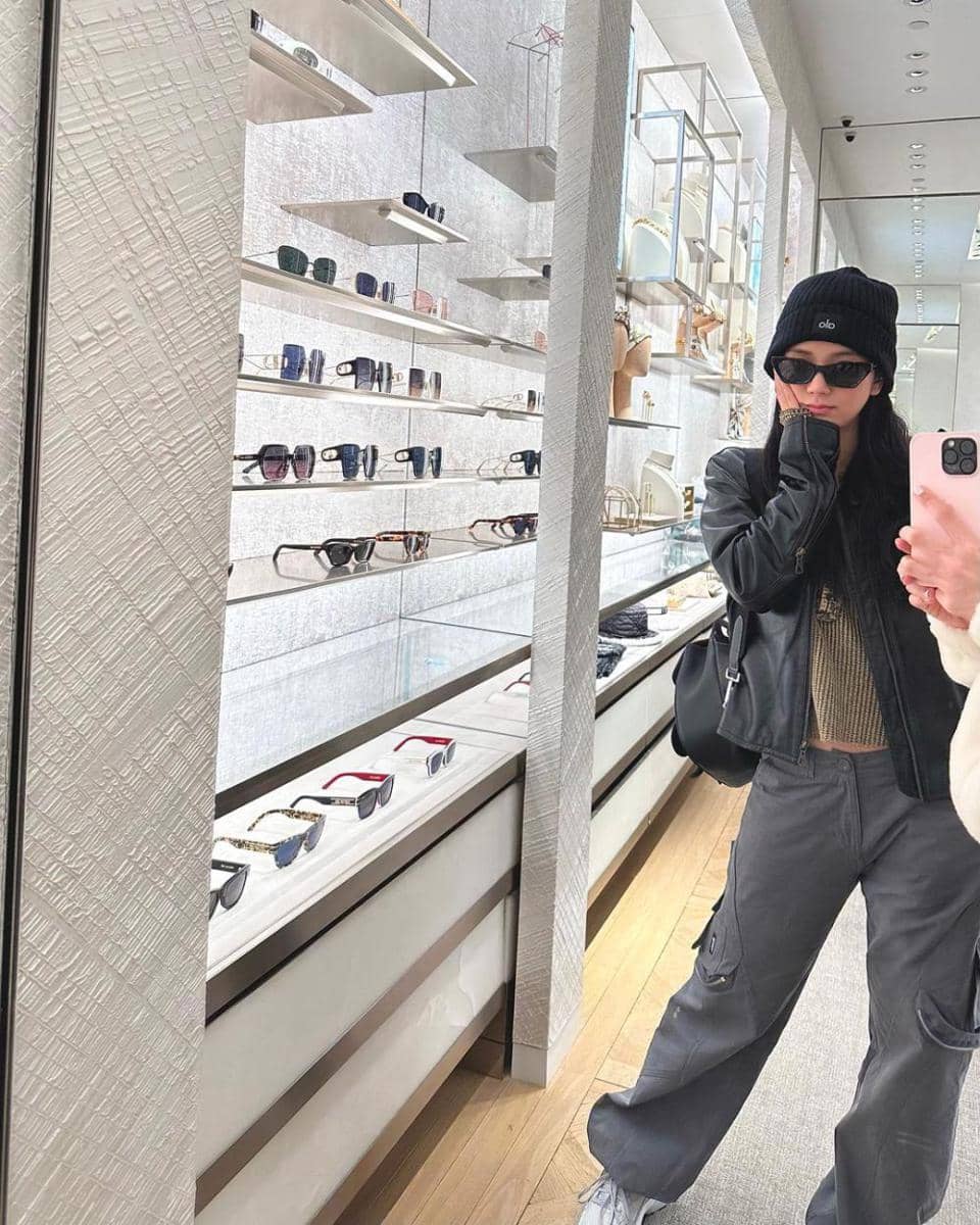 Jisoo BLACKPINK (instagram.com/sooyaaa__)