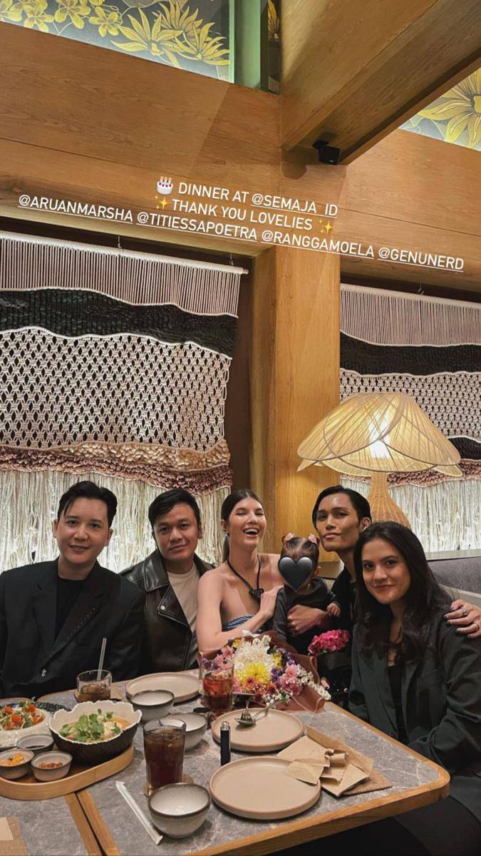 momen ulang tahun ke-27 Marsha Aruan (instagram.com/mikailapatritz)