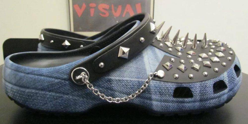potret desain Crocs mencolok mata (reddit.com/user/Kdial2002)
