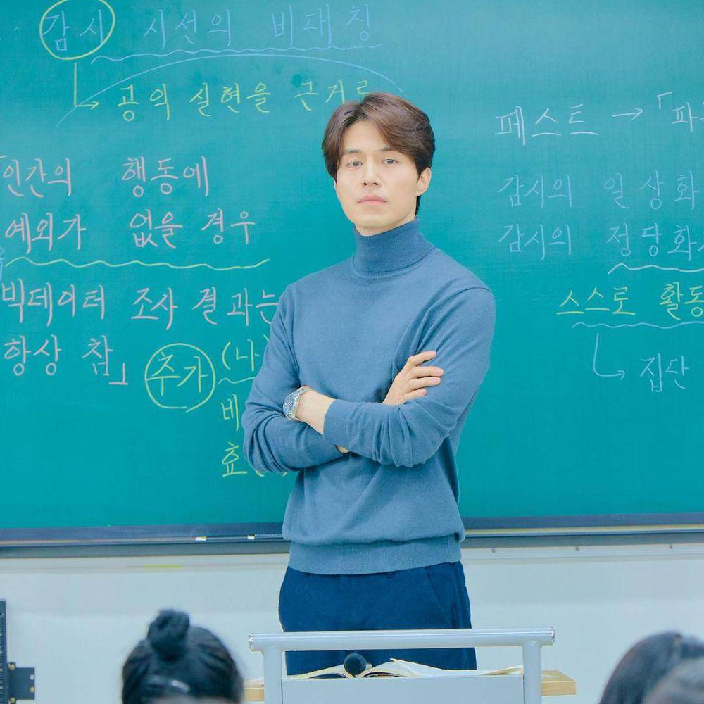 still cut film Single In Seoul (instagram.com/lotteent.movie)