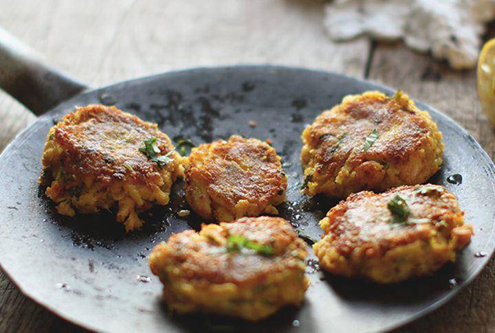 spiced crab and prawn tikki (harighotra.co.uk)