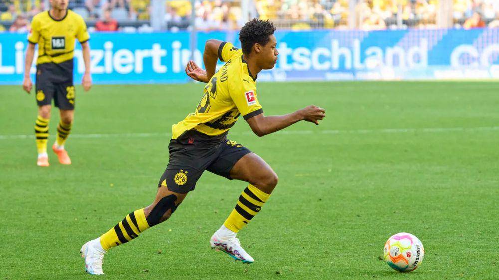 Julien Duranville (bundesliga.com)