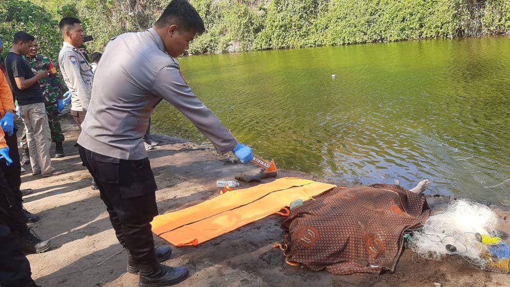 Polisi saat melakukan olah TKP (dok. Ruhaili)